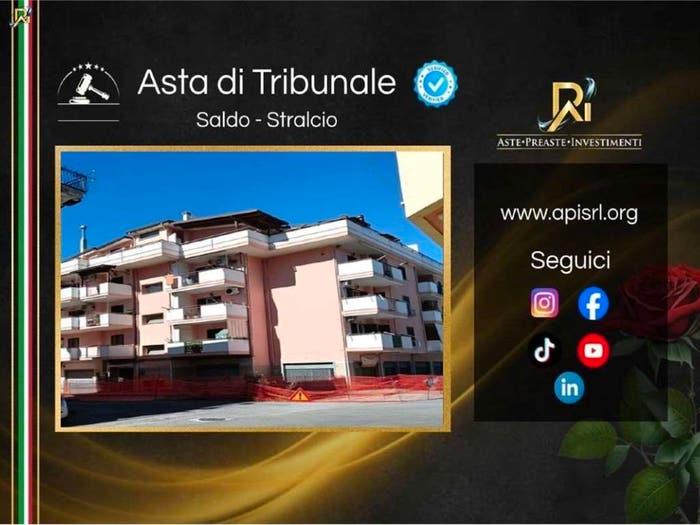 Appartamento con 6 locali in vendita in Vicolo II Acqua di Vale, CoriglianoRossano