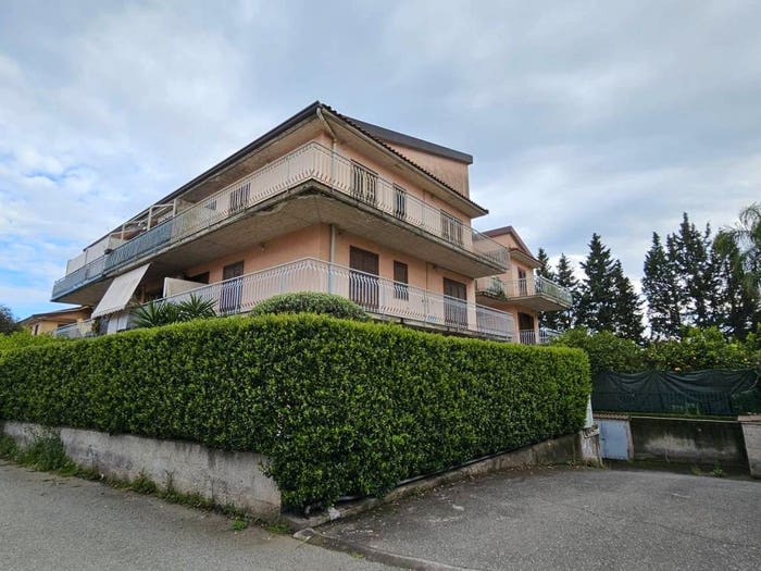 Appartamento trilocale in vendita in Via della Seta, Centro, GiardiniNaxos