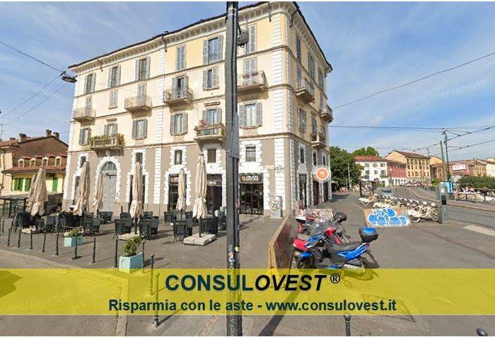 Appartamento quadrilocale in vendita in Alzaia Naviglio Pavese, Navigli Darsena, Milano
