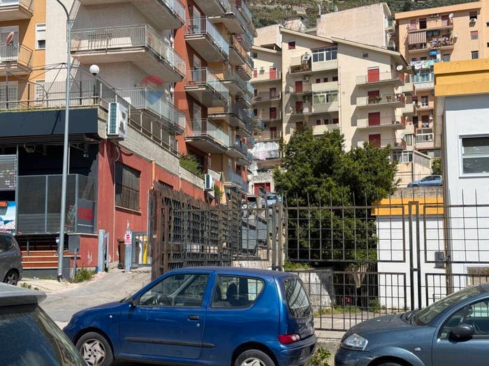 Appartamento trilocale in vendita in VIA BIAGIO GIORDANO, Centro, Monreale