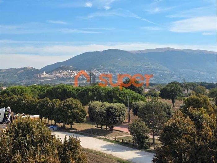 Casa con 6 locali in vendita in Via Luigi Galvani, Bastia, Bastia Umbra