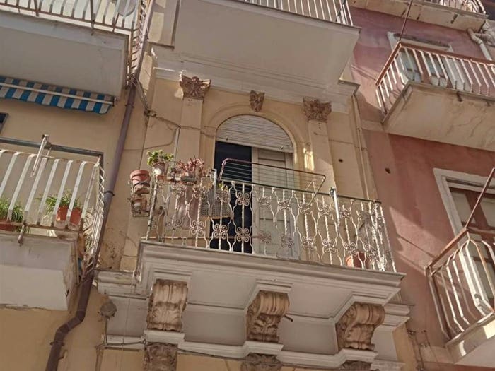 Casa quadrilocale in vendita in VIA RENATO IMBRIANI, Francofonte