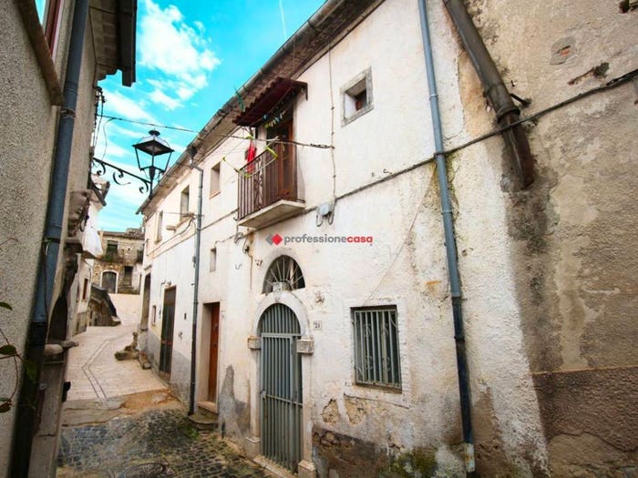Appartamento trilocale in vendita in Via Roma, Alberona