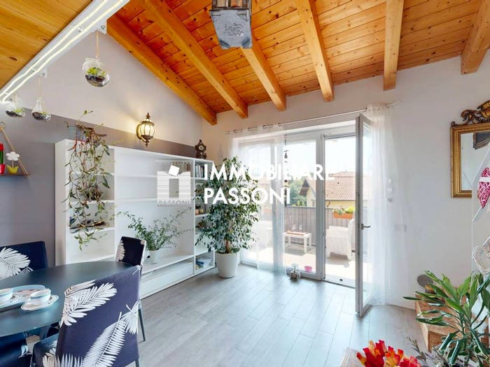 Appartamento trilocale in vendita in Via Padova, Oggiona Santo Stefano, Oggiona con Santo Stefano