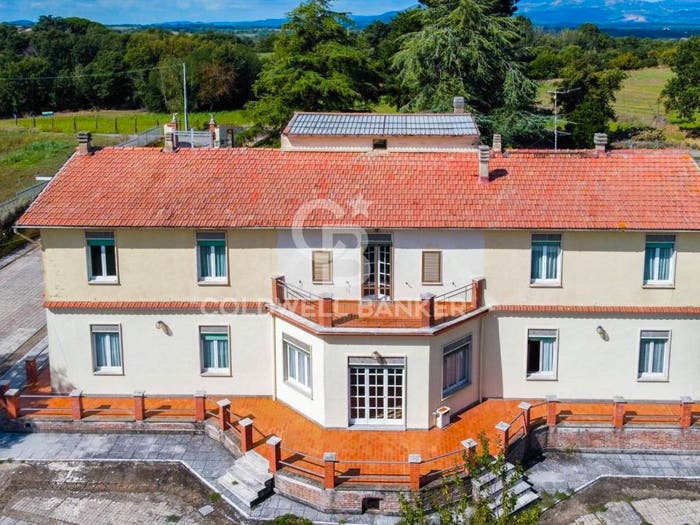 Casa con 6 locali in vendita in via Le chiuse, Onano