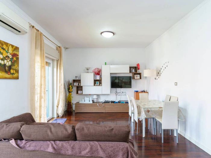 Appartamento con 6 locali in vendita in Via Freri Antonello, Barriera Leucatia, Catania