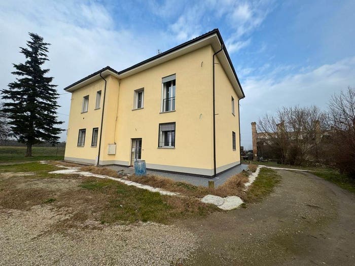 Casa con 5 locali in vendita in Centro, Crevalcore