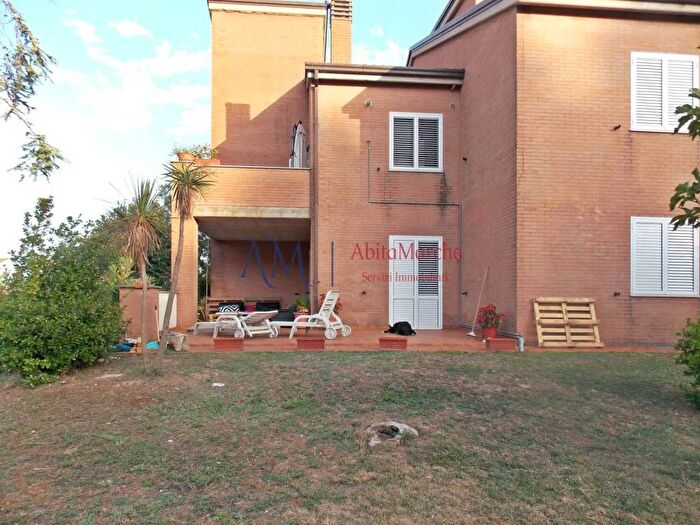 Casa con 6 locali in vendita in Contrada Campiglione, Fermo