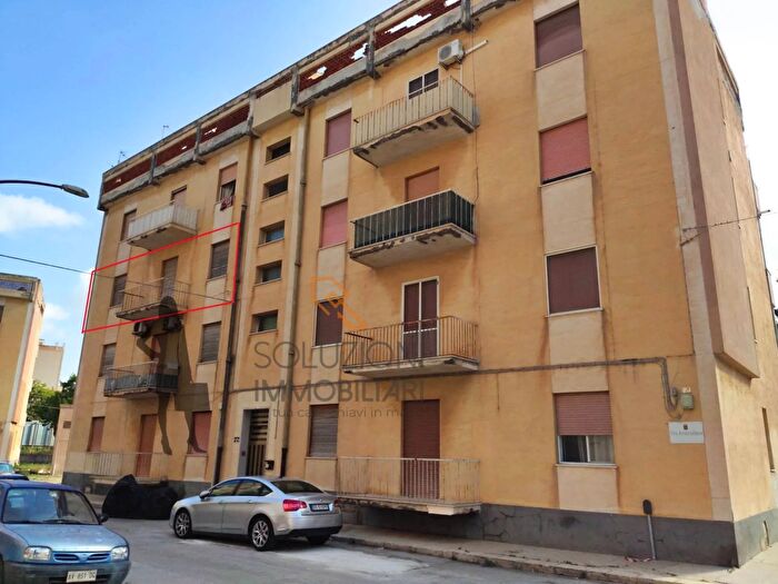 Appartamento con 6 locali in vendita in Via Aristofane, Trapani