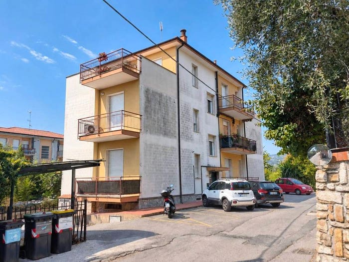 Appartamento con 6 locali in vendita in Strada Rodine, Centro, Diano Marina