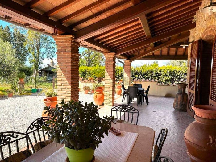 Casa con 6 locali in vendita in Bibbona