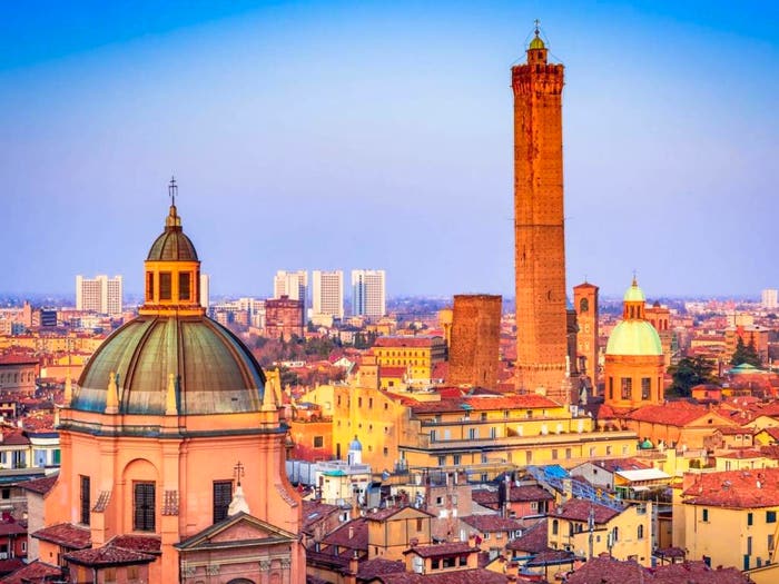 Appartamento trilocale in vendita in Via Cesare Battisti, Centro Storico, Bologna