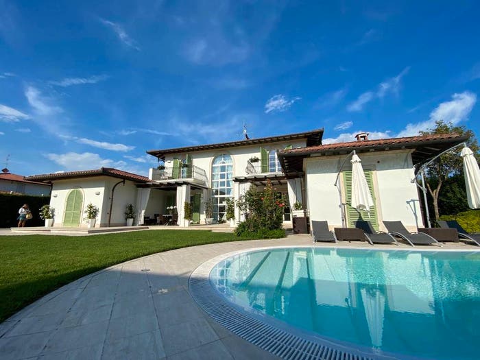 Casa con 6 locali in vendita in Via F Donati, Vittoria Apuana, Forte dei Marmi