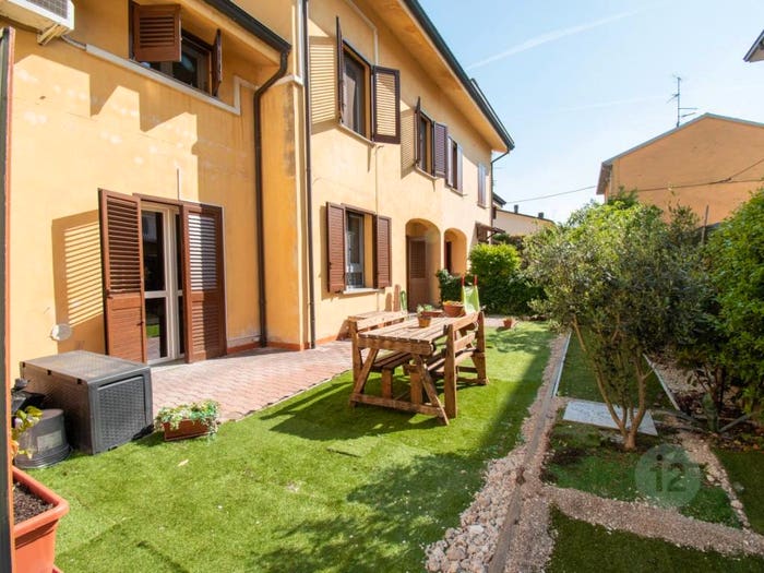 Casa con 5 locali in vendita in via Gramsci, Centro, Campagnola Emilia