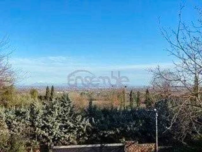 Casa con 6 locali in vendita in Sala Baganza, Centro