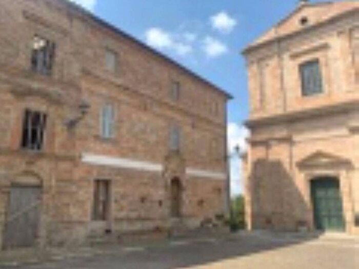 Appartamento bilocale in vendita in Piazza San Vittore, Petritoli