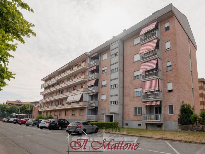 Appartamento trilocale in vendita in Via Luigi Gambera, Centro, Fossano