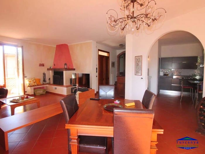 Casa con 6 locali in vendita in Colle Bassa Via Gramsci, Colle di Val d'Elsa