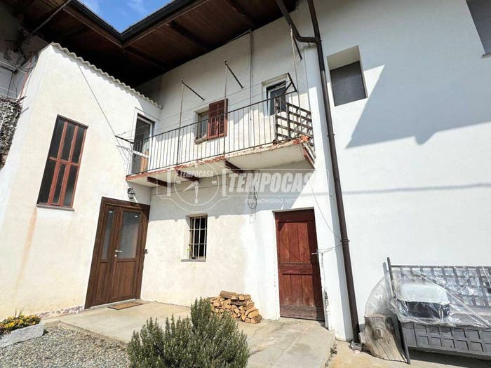 Casa con 5 locali in vendita in Via la Valle, Candelo