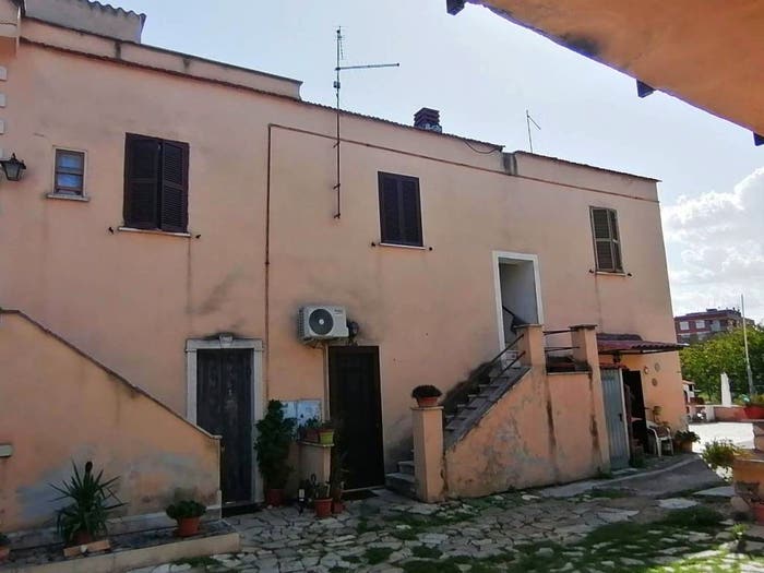Appartamento trilocale in vendita in Via Giuseppe Garibaldi, Villanova, Guidonia Montecelio