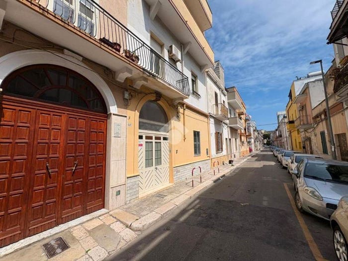Appartamento trilocale in vendita in Via Piave, Cappuccini, Brindisi