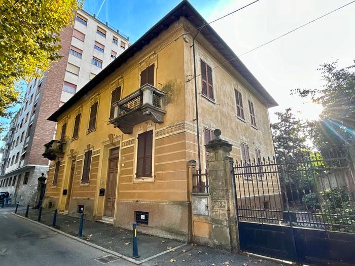 Casa con 6 locali in vendita in Viale Aurelio Saffi, Novi Ligure