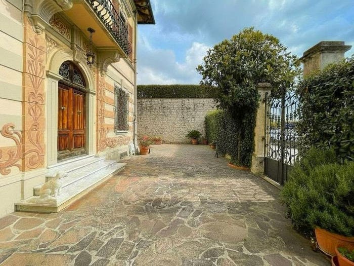 Casa con 6 locali in vendita in Viale delle Cascine, Porta Nuova Ingegneria, Pisa