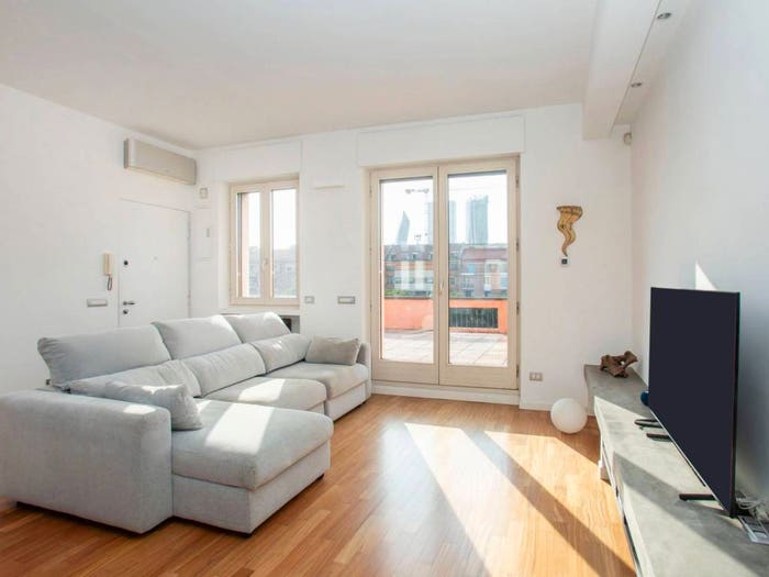 Casa trilocale in vendita in Via Sebastiano Veniero, Monte Rosa Lotto, Milano