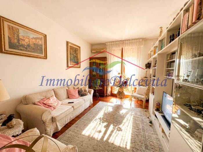 Appartamento con 5 locali in vendita in Via Raffaello Sernesi, Isolotto Talenti, Firenze