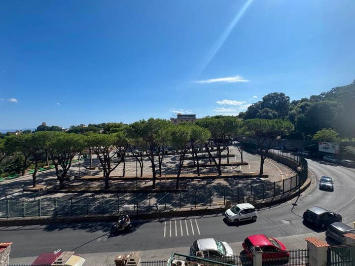Appartamento con 6 locali in vendita in Via Ponti Rossi, Ponti Rossi, Napoli