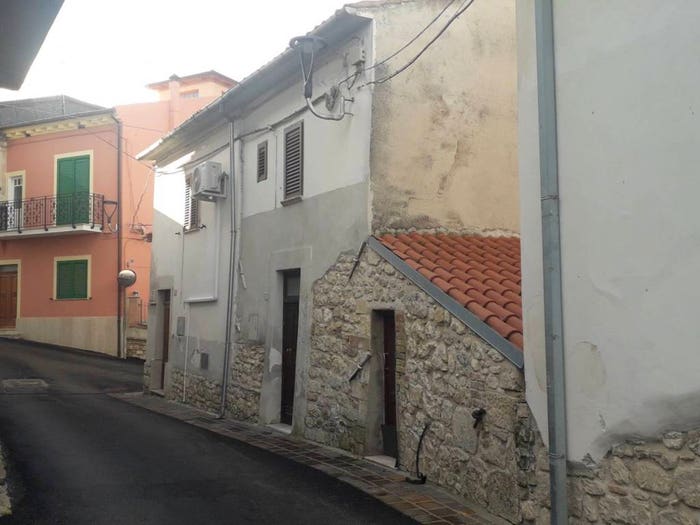 Casa bilocale in vendita in Via del Muraglione, Centro, Serramonacesca