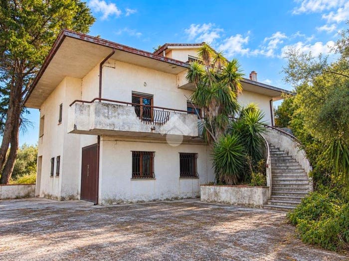 Casa con 6 locali in vendita in Contrada san pietro, Ortona