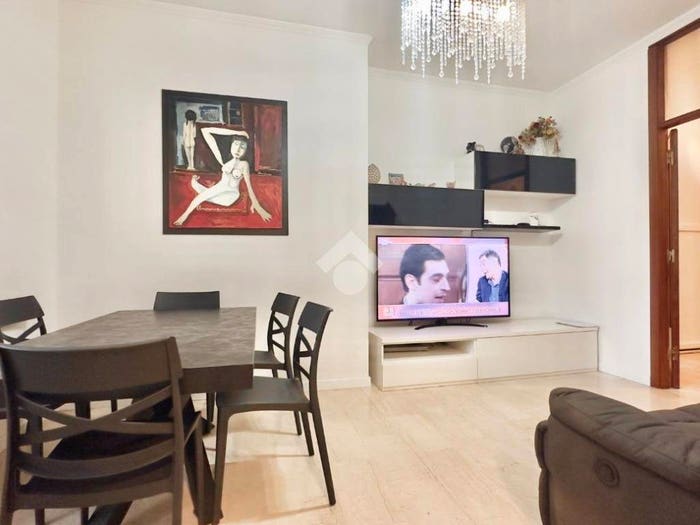 Appartamento quadrilocale in vendita in Viale Saffi, Novi Ligure