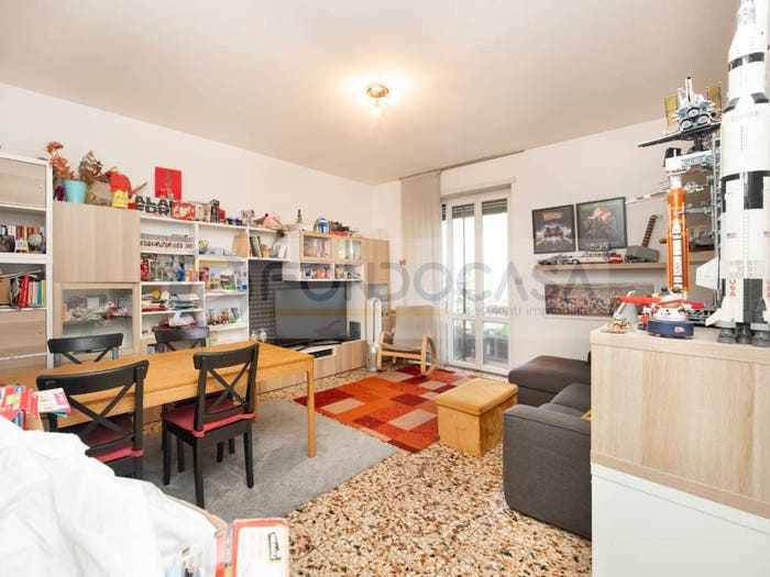 Appartamento trilocale in vendita in Viale Nazario Sauro, Isola, Milano