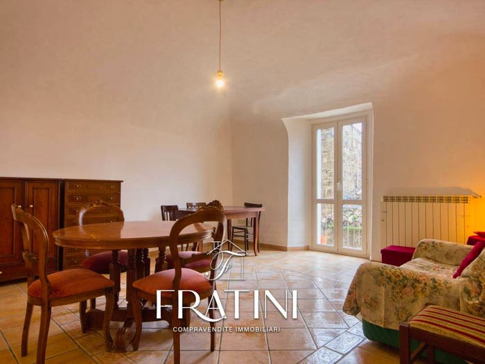Appartamento con 6 locali in vendita in Via Marconi, Centro, Civitella del Tronto