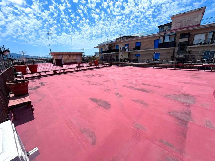 Appartamento quadrilocale in vendita in Corso Umberto I, Centro, Casalnuovo di Napoli