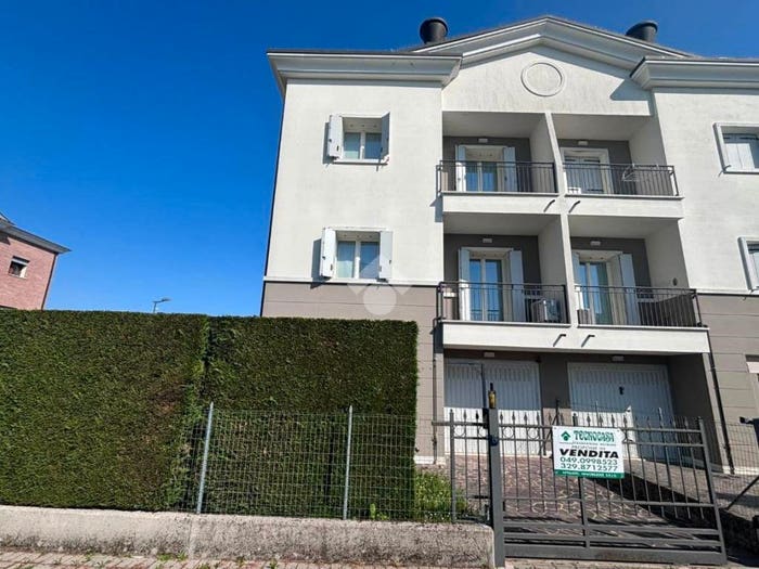 Casa quadrilocale in vendita in Via Claudio Rossi, Piove di Sacco