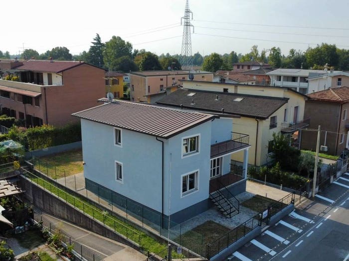 Casa con 6 locali in vendita in Via Monsignor Andrea Romano, Centro, San Zeno Naviglio