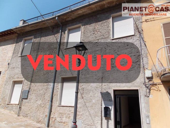 Casa con 6 locali in vendita in Piazza Castello, Centro, Monsampolo del Tronto