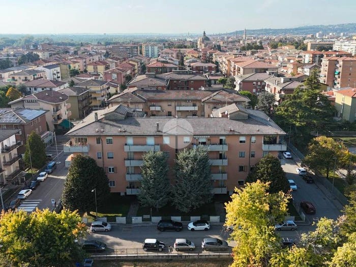 Appartamento con 5 locali in vendita in Via Monte Rosa, San Michele Extra, Verona