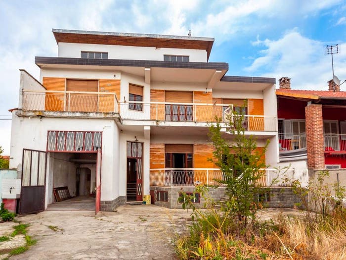 Casa con 5 locali in vendita in Via Ivrea, Montanaro