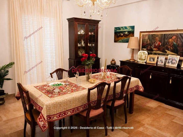 Appartamento quadrilocale in vendita in Via Vincenzo Bellini, Centro, Cinisi