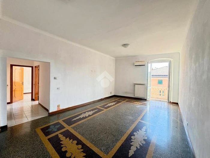 Appartamento quadrilocale in vendita in Via piana, Cornigliano, Genova