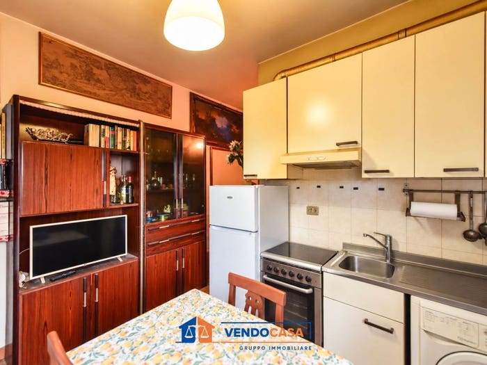 Appartamento bilocale in vendita in Via Saluzzo, Mercato Santa Maria, Moncalieri
