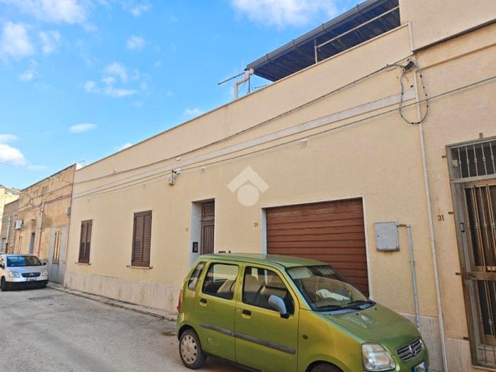 Casa con 6 locali in vendita in Via Oddo Giuseppe, Casa Santa, Erice