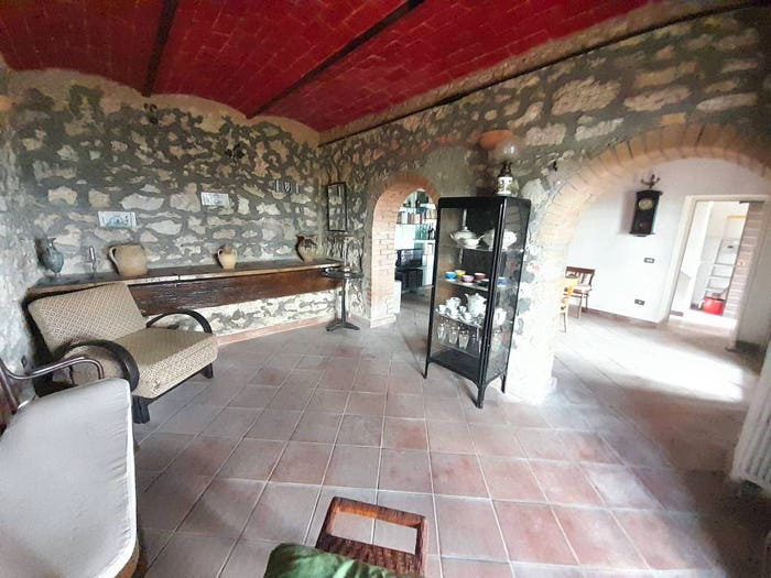 Casa quadrilocale in vendita in Guardea