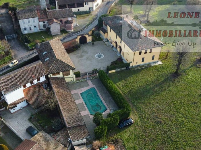 Casa con 6 locali in vendita in Via Milano, Castel Lambro, Marzano