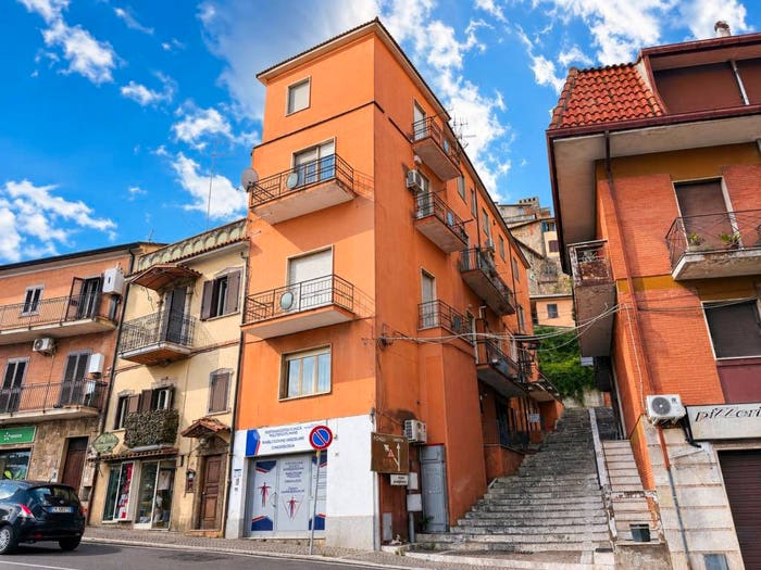 Appartamento quadrilocale in vendita in Piazza Berardi, Centro, Ceccano