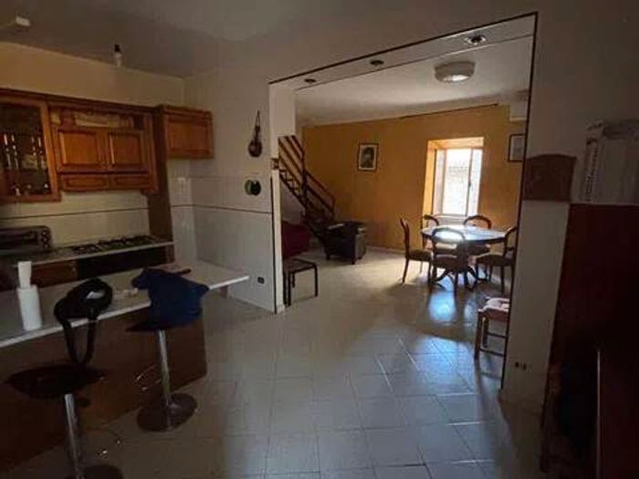 Appartamento quadrilocale in vendita in Via Goffredo Mameli, Centro, Priverno