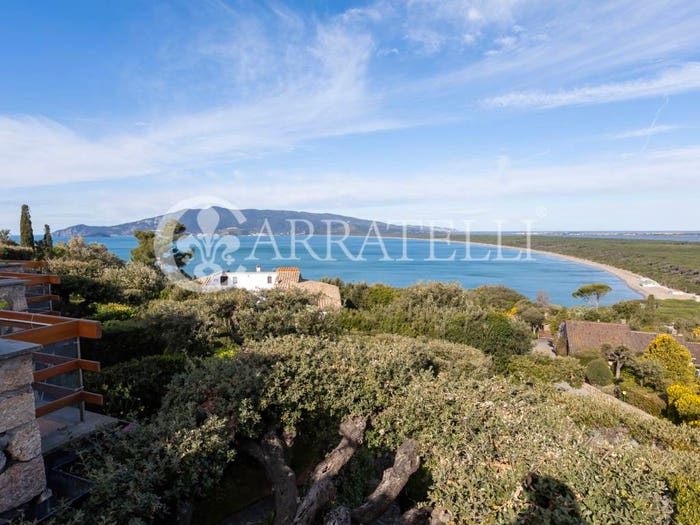 Appartamento trilocale in vendita in Via delle Azalee, Ansedonia, Orbetello